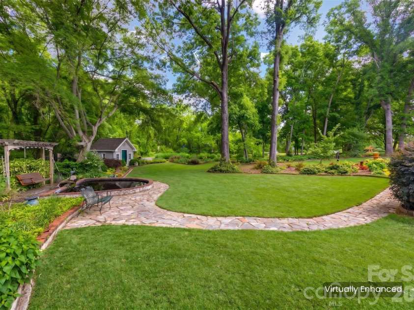 14002 Harlequin Drive, Charlotte, NC 28273.  MLS# CAR4382461, YatesRealty ID 29731. 