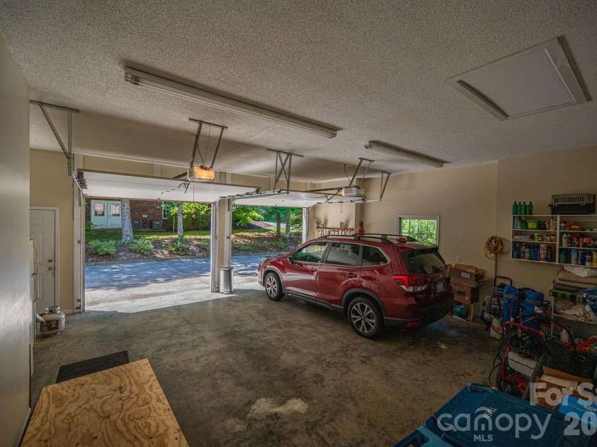 170 Windsor Drive, Taylorsville, NC 28681.  MLS# CAR4389564, YatesRealty ID 29733. 