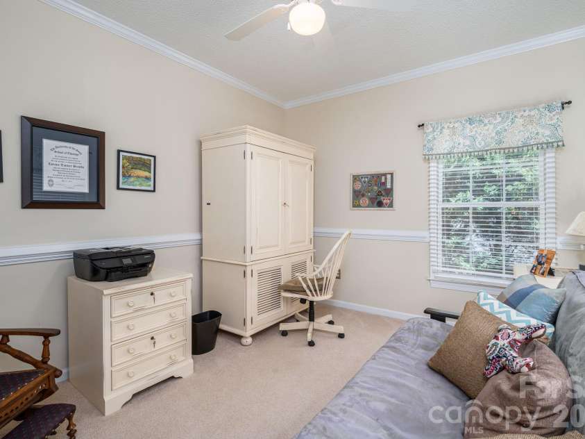 170 Windsor Drive, Taylorsville, NC 28681.  MLS# CAR4389564, YatesRealty ID 29733. 