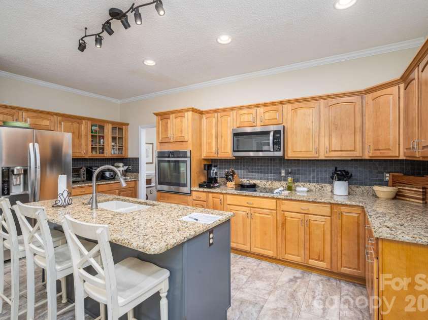 170 Windsor Drive, Taylorsville, NC 28681.  MLS# CAR4389564, YatesRealty ID 29733. 