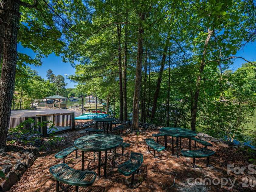 170 Windsor Drive, Taylorsville, NC 28681.  MLS# CAR4389564, YatesRealty ID 29733. 