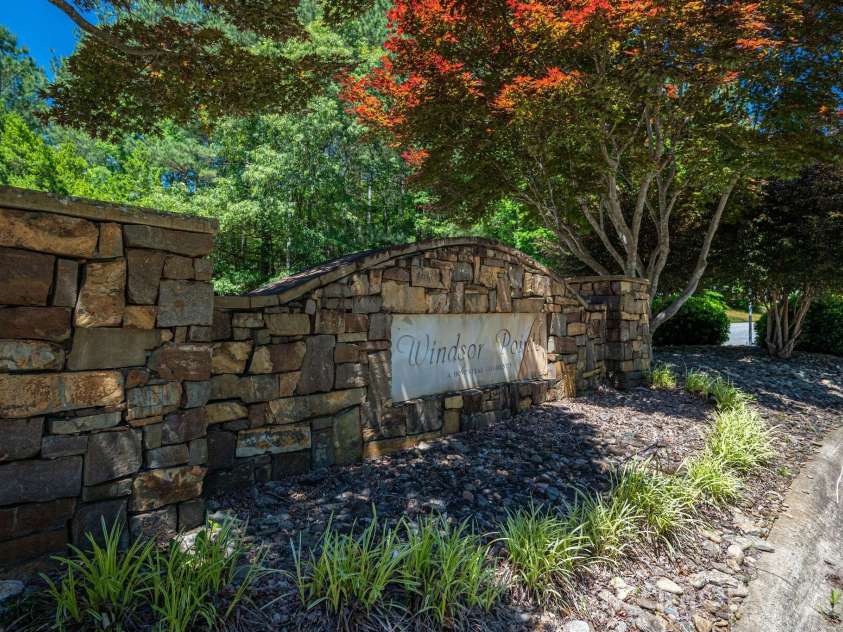 170 Windsor Drive, Taylorsville, NC 28681.  MLS# CAR4389564, YatesRealty ID 29733. 