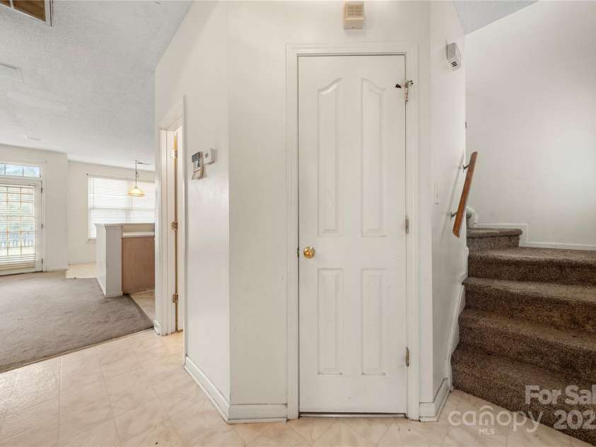 4033 Lakota Court, Charlotte, NC 28269.  MLS# CAR4286797, YatesRealty ID 29733. 