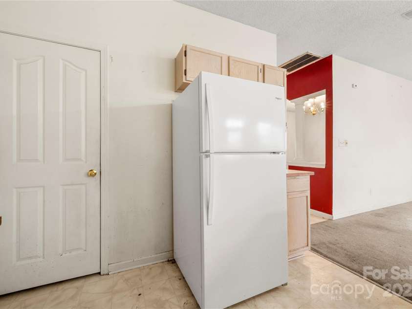 4033 Lakota Court, Charlotte, NC 28269.  MLS# CAR4286797, YatesRealty ID 29733. 