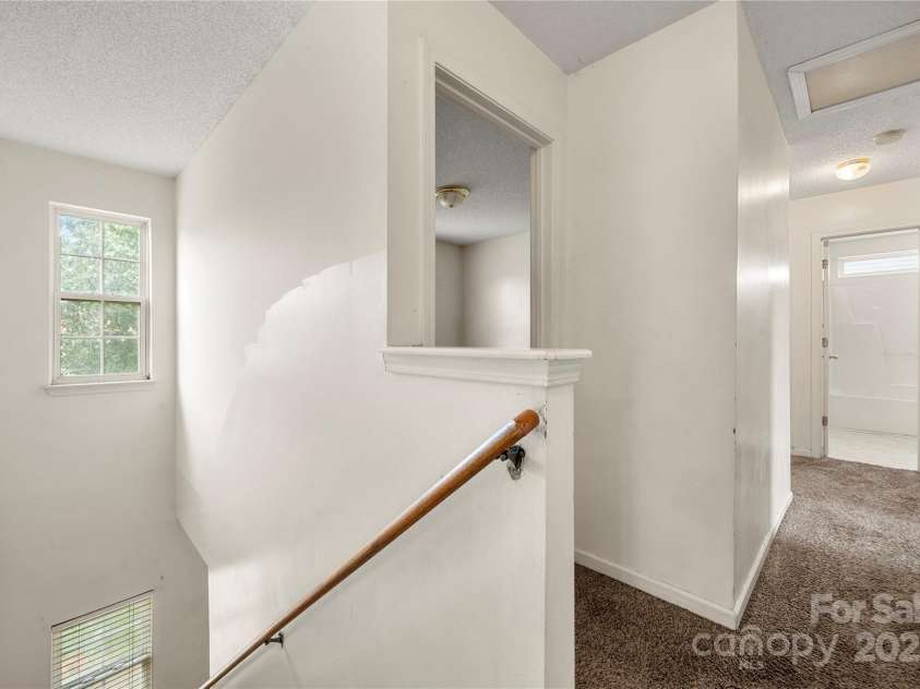 4033 Lakota Court, Charlotte, NC 28269.  MLS# CAR4286797, YatesRealty ID 29733. 