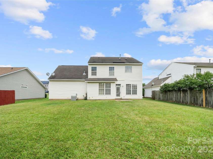 4033 Lakota Court, Charlotte, NC 28269.  MLS# CAR4286797, YatesRealty ID 29733. 