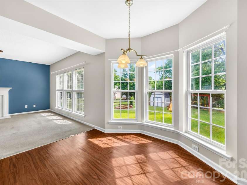 4710 Lenox Hill Place, Charlotte, NC 28269.  MLS# CAR4384984, YatesRealty ID 29734. 