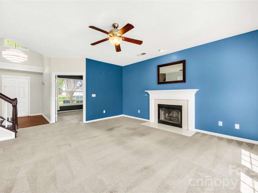 4710 Lenox Hill Place, Charlotte, NC 28269.  MLS# CAR4384984, YatesRealty ID 29734. 