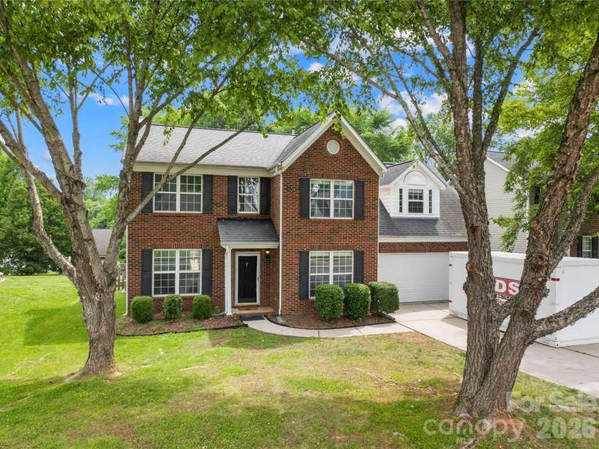 4710 Lenox Hill Place, Charlotte, NC 28269.  MLS# CAR4384984, YatesRealty ID 29734. 