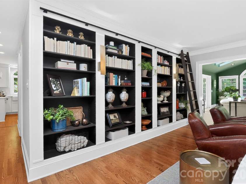 300 Quill Lane, Matthews, NC 28105.  MLS# CAR4391176, YatesRealty ID 29735. 