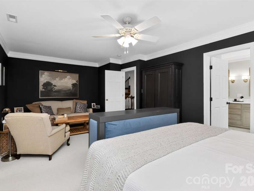 300 Quill Lane, Matthews, NC 28105.  MLS# CAR4391176, YatesRealty ID 29735. 