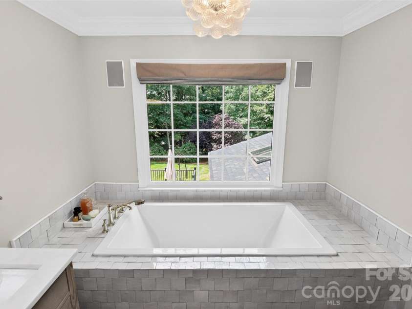 300 Quill Lane, Matthews, NC 28105.  MLS# CAR4391176, YatesRealty ID 29735. 