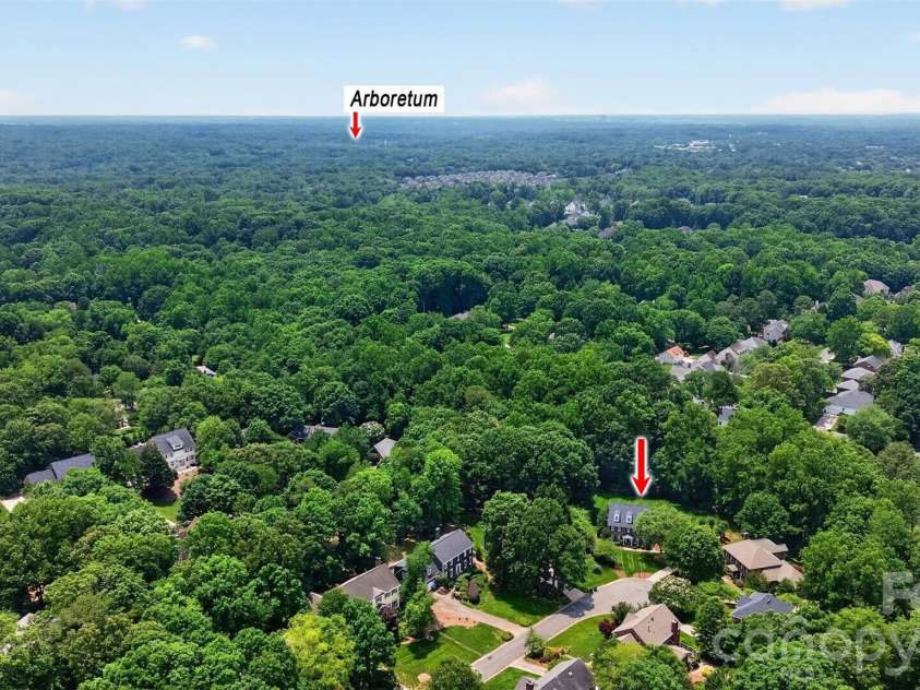 300 Quill Lane, Matthews, NC 28105.  MLS# CAR4391176, YatesRealty ID 29735. 
