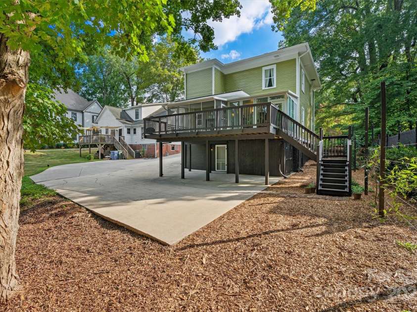 345 Center Avenue, Mooresville, NC 28115.  MLS# CAR4283035, YatesRealty ID 29735. 