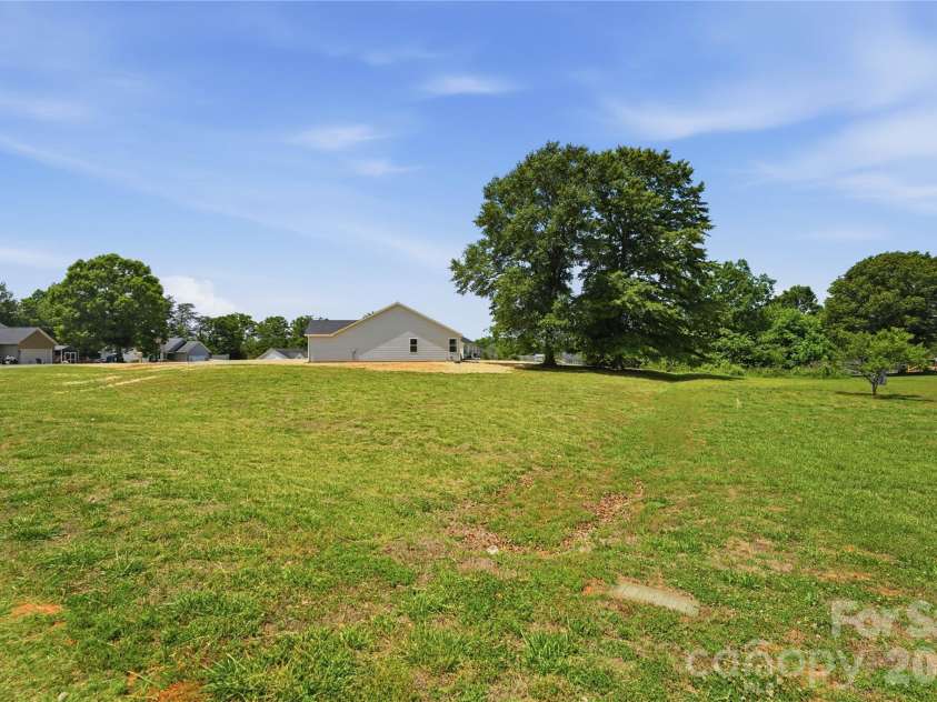 126 Chambwood Lane, Shelby, NC 28152.  MLS# CAR4379232, YatesRealty ID 29736. Spacious .76 acre lot
