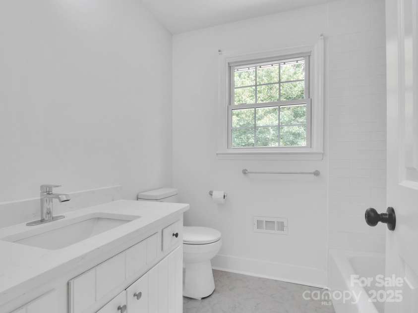 8301 Tifton Road, Charlotte, NC 28226.  MLS# CAR4275465, YatesRealty ID 29738. 
