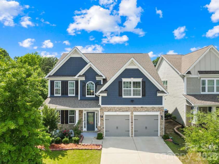 1518 Fieldwood Drive, Fort Mill, SC 29708.  MLS# CAR4392282, YatesRealty ID 29740. 