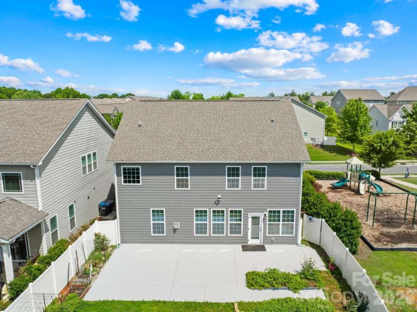 1518 Fieldwood Drive, Fort Mill, SC 29708.  MLS# CAR4392282, YatesRealty ID 29740. 