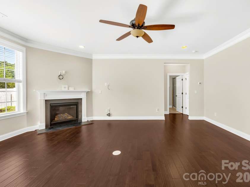 1518 Fieldwood Drive, Fort Mill, SC 29708.  MLS# CAR4392282, YatesRealty ID 29740. 