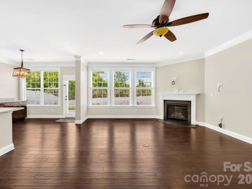 1518 Fieldwood Drive, Fort Mill, SC 29708.  MLS# CAR4392282, YatesRealty ID 29740. 
