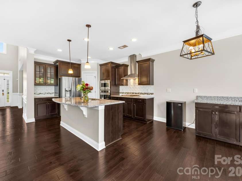 1518 Fieldwood Drive, Fort Mill, SC 29708.  MLS# CAR4392282, YatesRealty ID 29740. 
