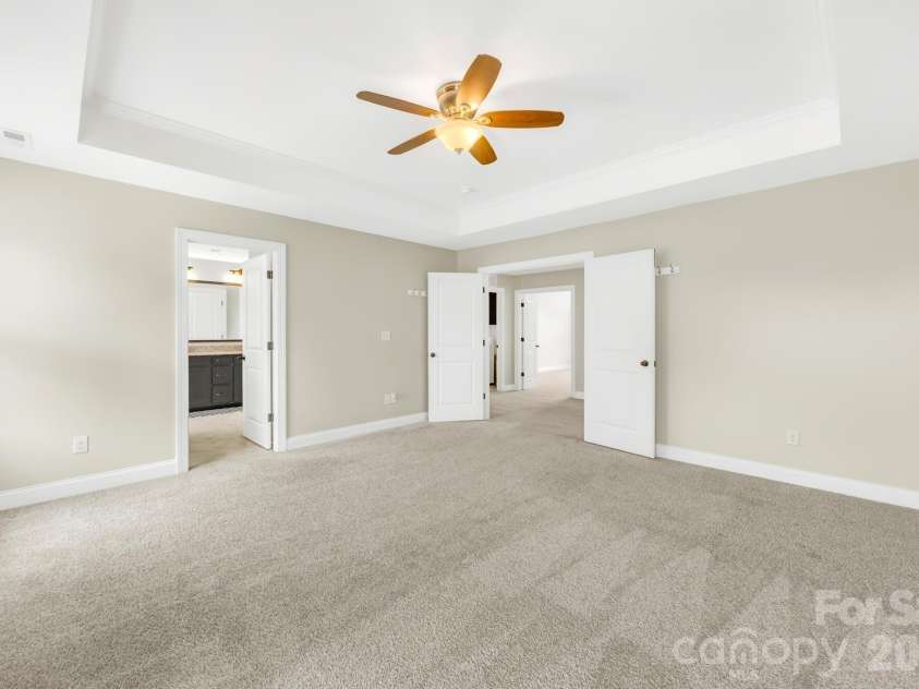 1518 Fieldwood Drive, Fort Mill, SC 29708.  MLS# CAR4392282, YatesRealty ID 29740. 