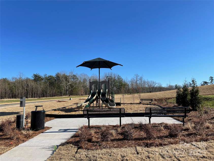 235 Parker Claire Lane, Kings Mountain, NC 28086.  MLS# CAR4270497, YatesRealty ID 29740. 