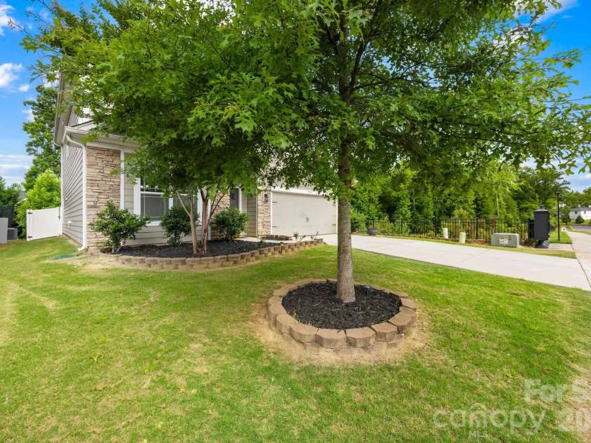 1042 DINA Drive, Fort Mill, SC 29708.  MLS# CAR4391817, YatesRealty ID 29741. 