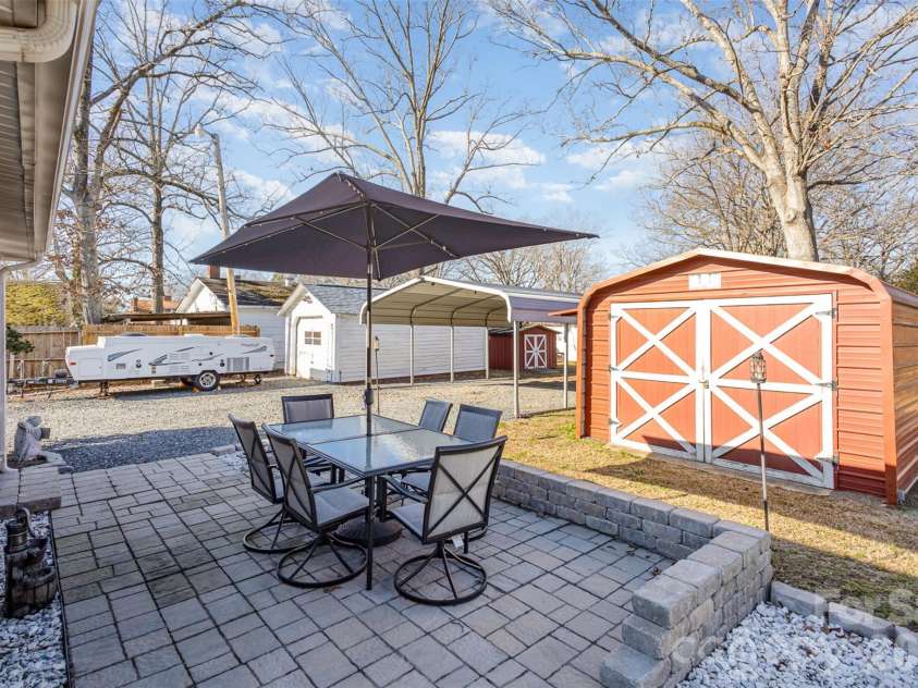 313 Webb Street, Albemarle, NC 28001.  MLS# CAR4378913, YatesRealty ID 29742. 