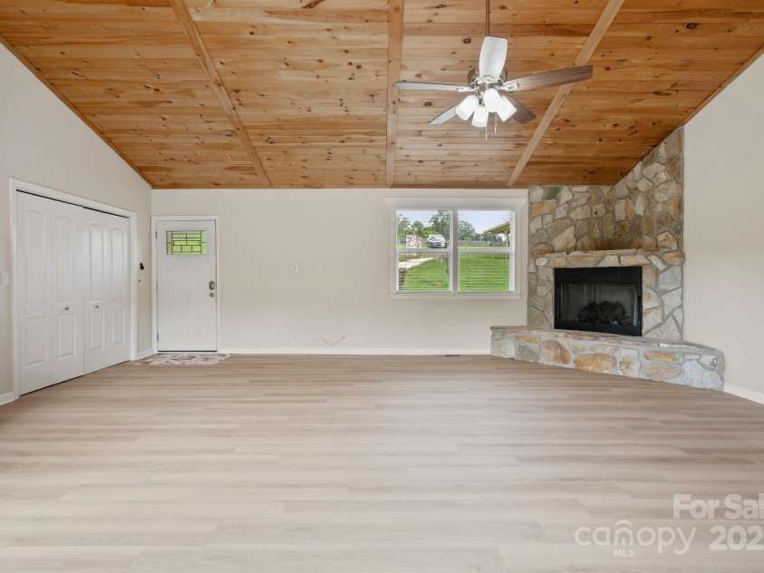 6691 Love Point Road, Denver, NC 28037.  MLS# CAR4199683, YatesRealty ID 29742. 