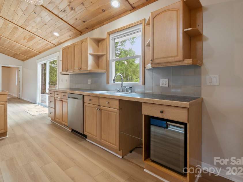 6691 Love Point Road, Denver, NC 28037.  MLS# CAR4199683, YatesRealty ID 29742. 