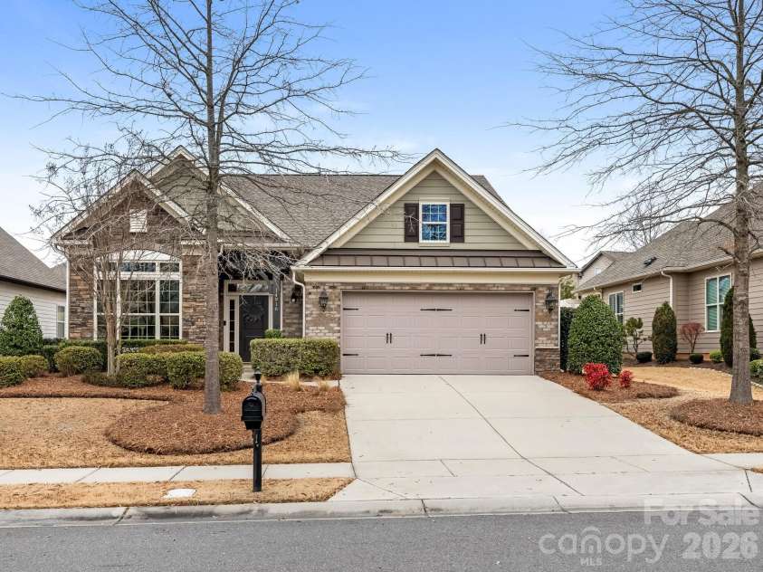 14916 Creeks Edge Drive, Charlotte, NC 28278.  MLS# CAR4334980, YatesRealty ID 29743. 