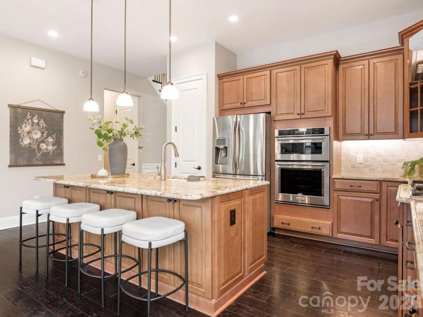 14916 Creeks Edge Drive, Charlotte, NC 28278.  MLS# CAR4334980, YatesRealty ID 29743. 