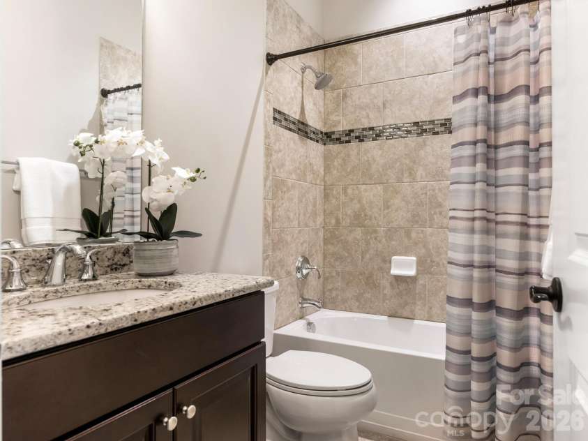 14916 Creeks Edge Drive, Charlotte, NC 28278.  MLS# CAR4334980, YatesRealty ID 29743. 