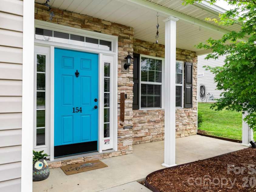154 Haw River Road, Fletcher, NC 28732.  MLS# CAR4390072, YatesRealty ID 29743. 