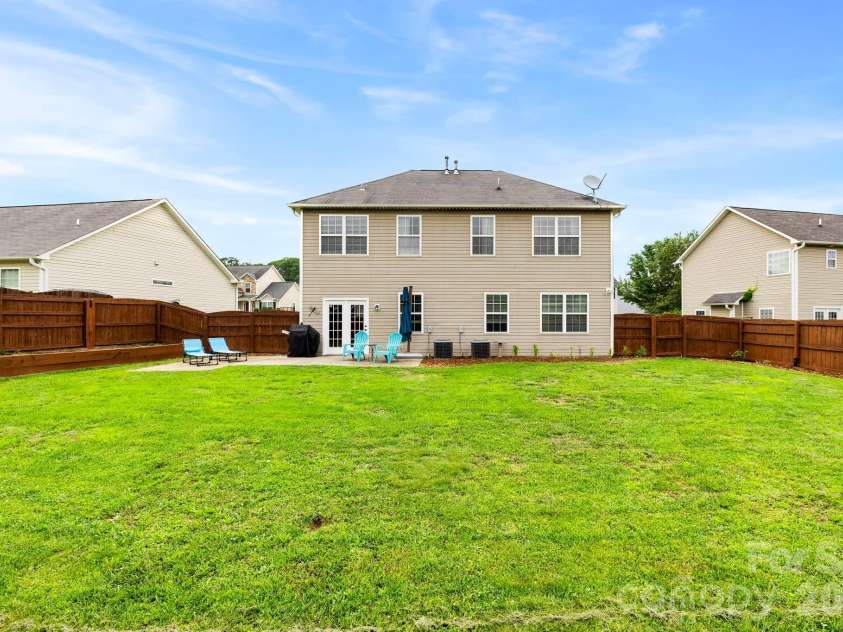 154 Haw River Road, Fletcher, NC 28732.  MLS# CAR4390072, YatesRealty ID 29743. 