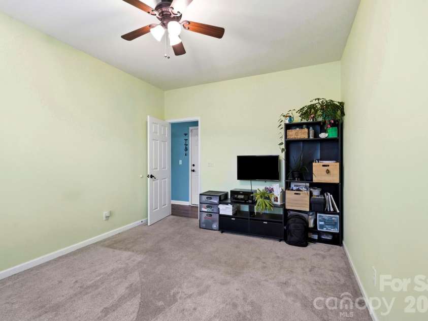 154 Haw River Road, Fletcher, NC 28732.  MLS# CAR4390072, YatesRealty ID 29743. 