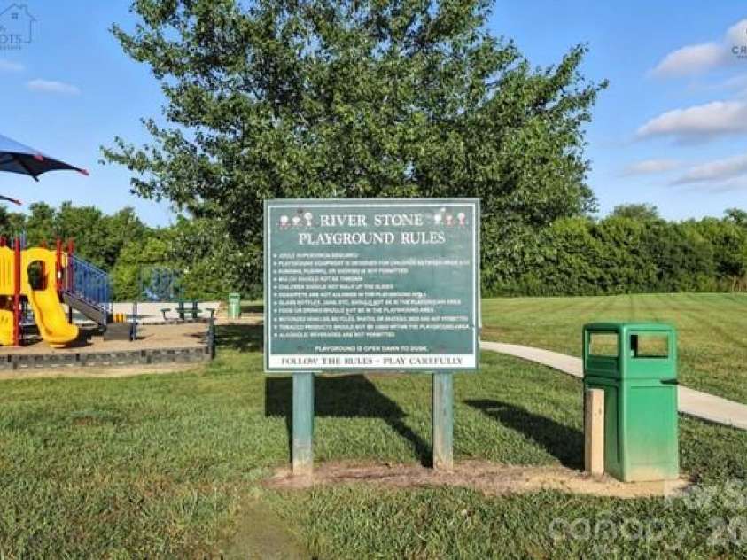 154 Haw River Road, Fletcher, NC 28732.  MLS# CAR4390072, YatesRealty ID 29743. 