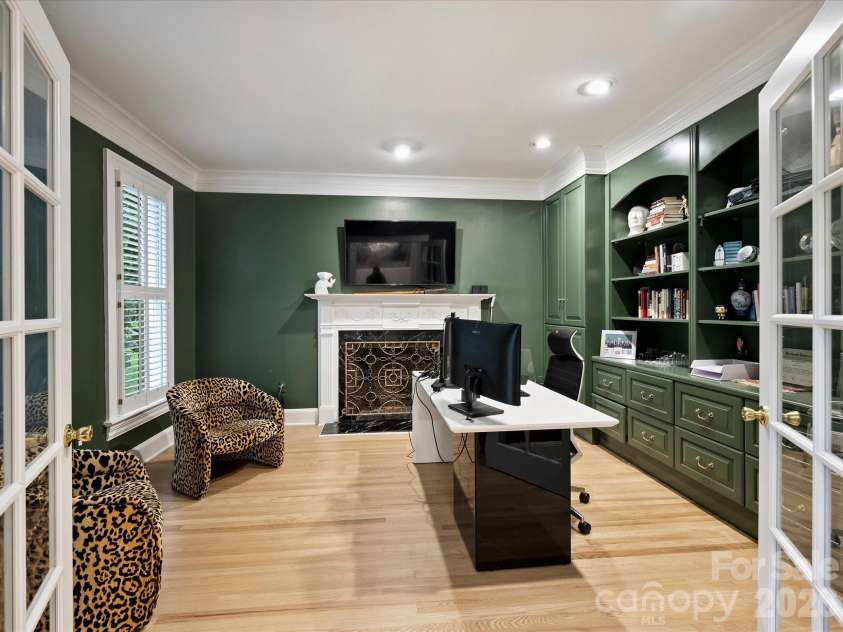 2616 Giverny Drive, Charlotte, NC 28226.  MLS# CAR4388028, YatesRealty ID 29744. 