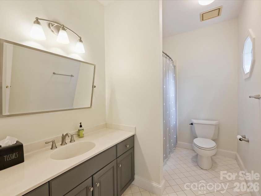 2616 Giverny Drive, Charlotte, NC 28226.  MLS# CAR4388028, YatesRealty ID 29744. 