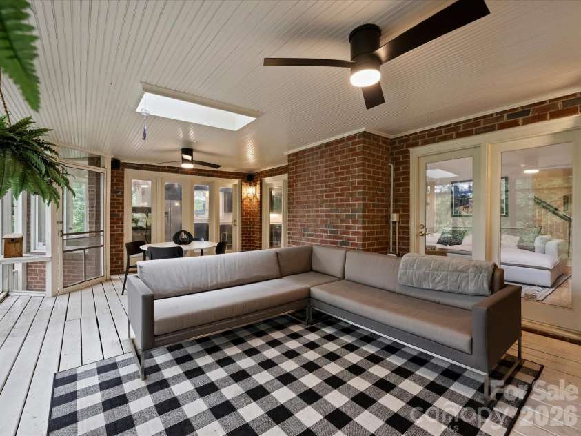 2616 Giverny Drive, Charlotte, NC 28226.  MLS# CAR4388028, YatesRealty ID 29744. 