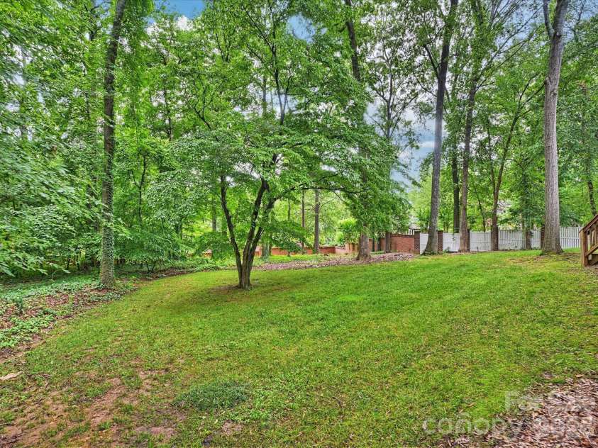 2616 Giverny Drive, Charlotte, NC 28226.  MLS# CAR4388028, YatesRealty ID 29744. 