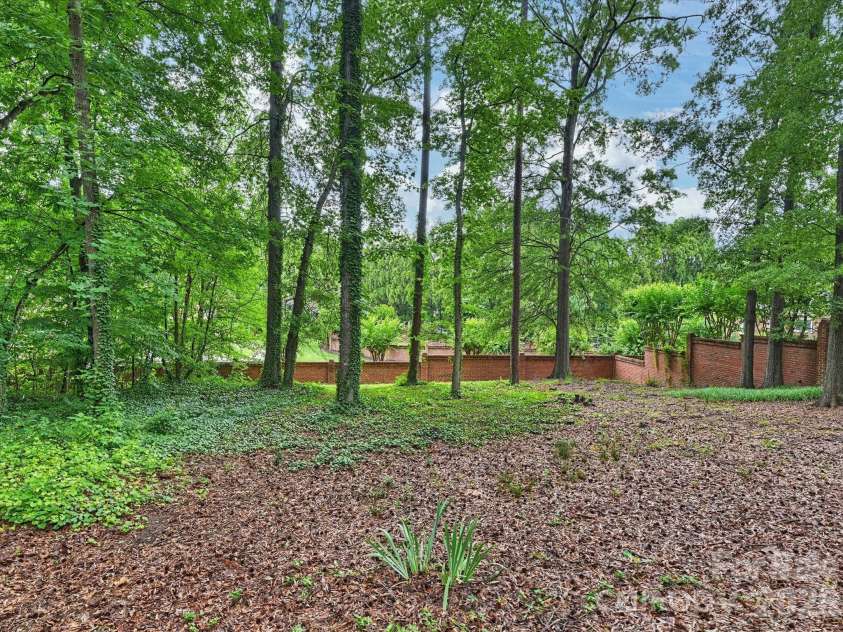 2616 Giverny Drive, Charlotte, NC 28226.  MLS# CAR4388028, YatesRealty ID 29744. 