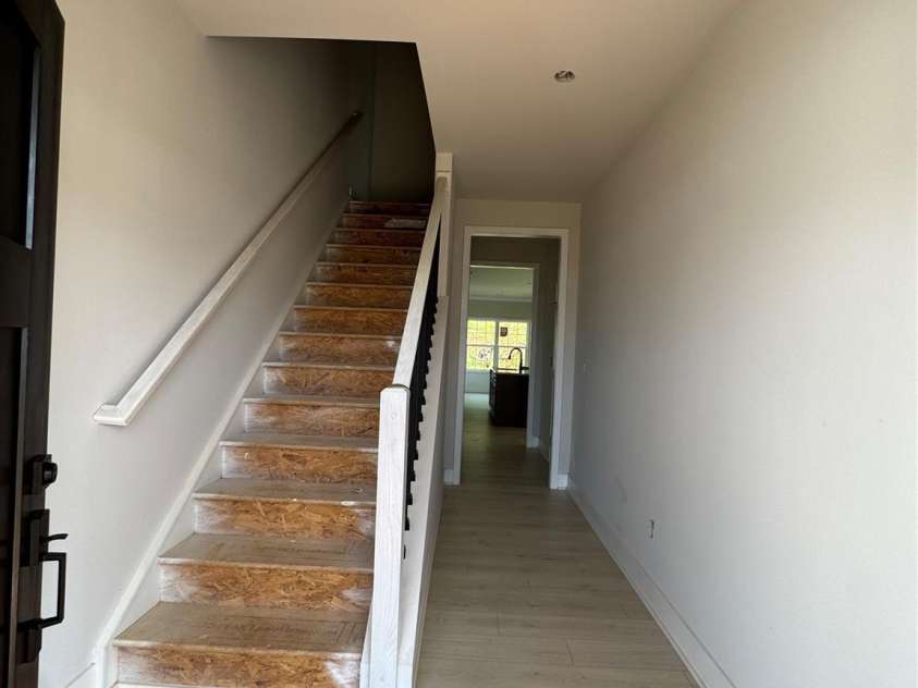 708 Inwood Hill Drive, Gastonia, NC 28056.  MLS# CAR4386838, YatesRealty ID 29745. Entry