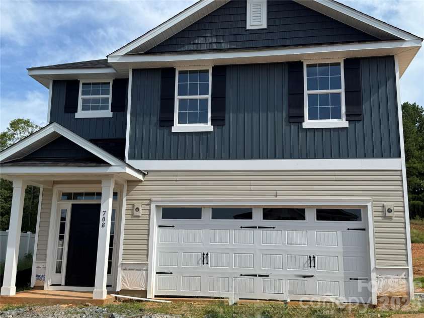 708 Inwood Hill Drive, Gastonia, NC 28056.  MLS# CAR4386838, YatesRealty ID 29745. Front elevation