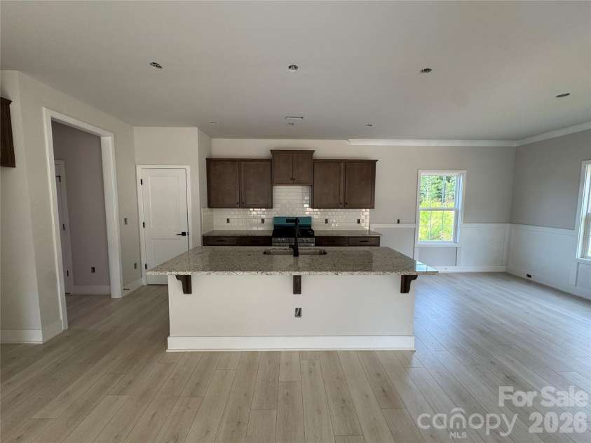 708 Inwood Hill Drive, Gastonia, NC 28056.  MLS# CAR4386838, YatesRealty ID 29745. Kitchen