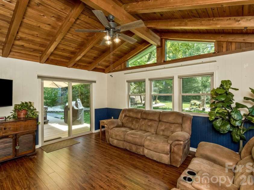 29 Greenwood Forest Drive, Etowah, NC 28729.  MLS# CAR4382718, YatesRealty ID 29748. Den