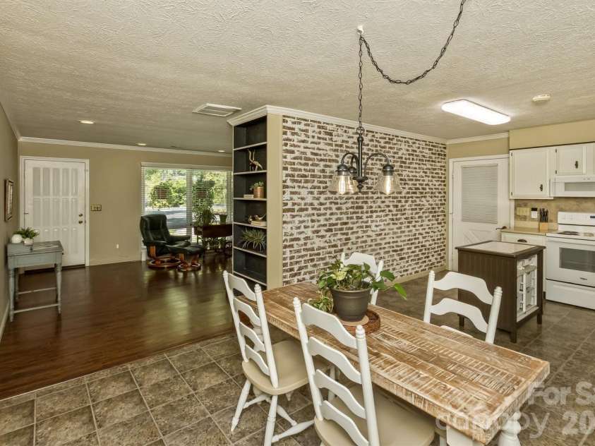 29 Greenwood Forest Drive, Etowah, NC 28729.  MLS# CAR4382718, YatesRealty ID 29748. Dining room
