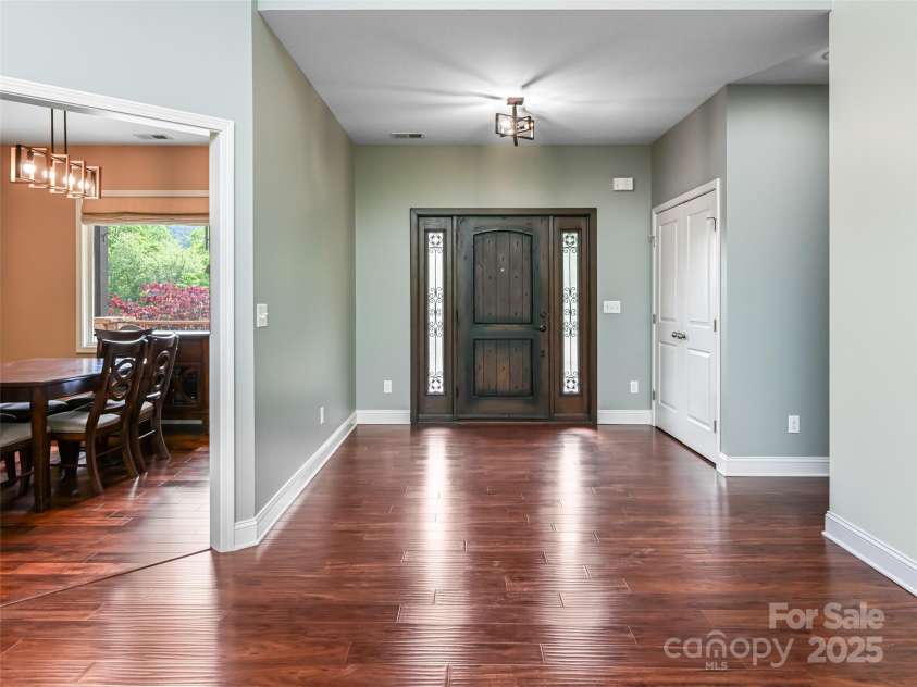 110 Village Pointe Lane, Asheville, NC 28803.  MLS# CAR4265060, YatesRealty ID 29749. 