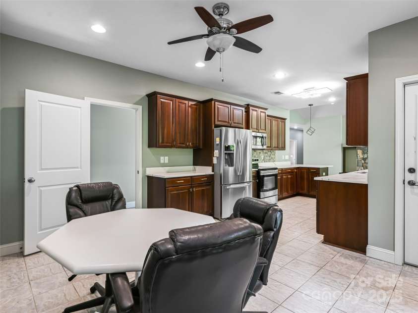 110 Village Pointe Lane, Asheville, NC 28803.  MLS# CAR4265060, YatesRealty ID 29749. 